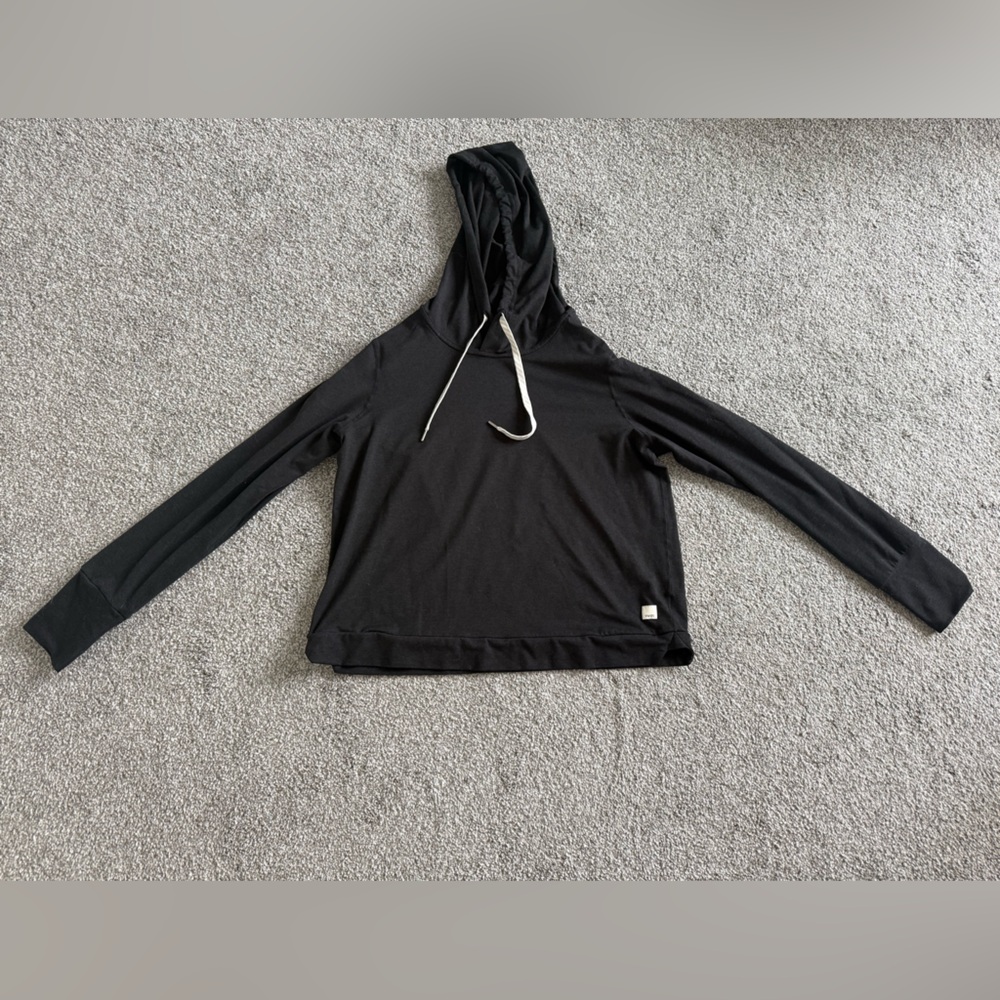 Vuori Black Hoodie Sweatshirt